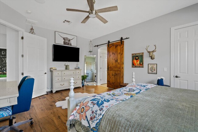 Building Photo - 3314 W Here to There Dr