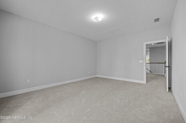 Building Photo - 27 Oak Pk Dr