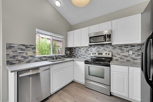 Building Photo - 7732 Middle Bay Way