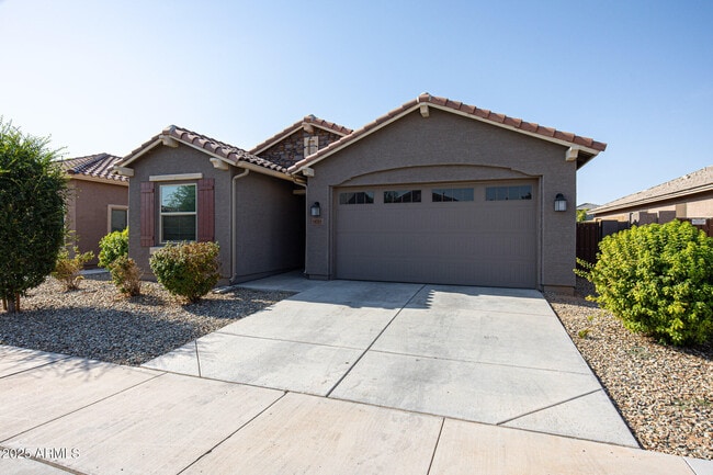 Building Photo - 16581 W Charlotte Dr