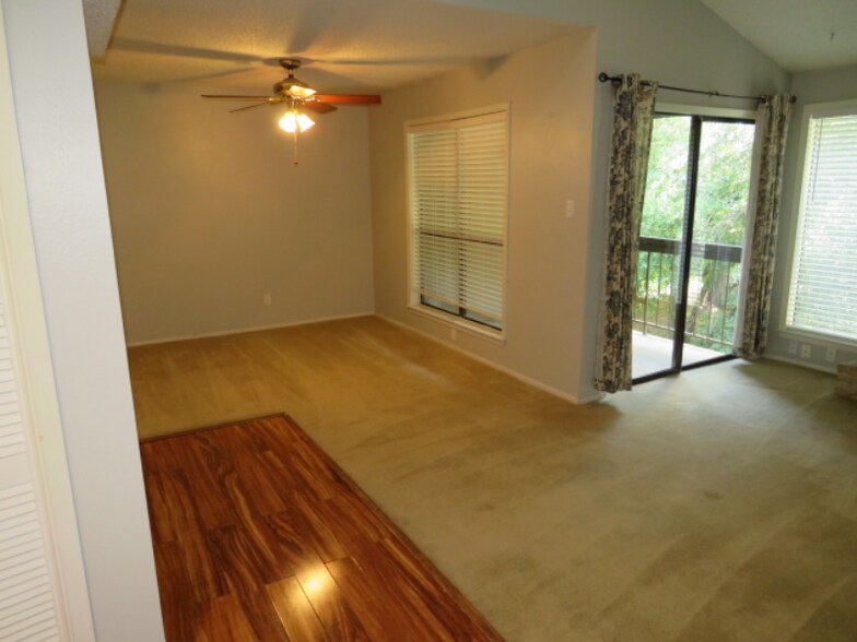 Building Photo - 3843 Barrington St