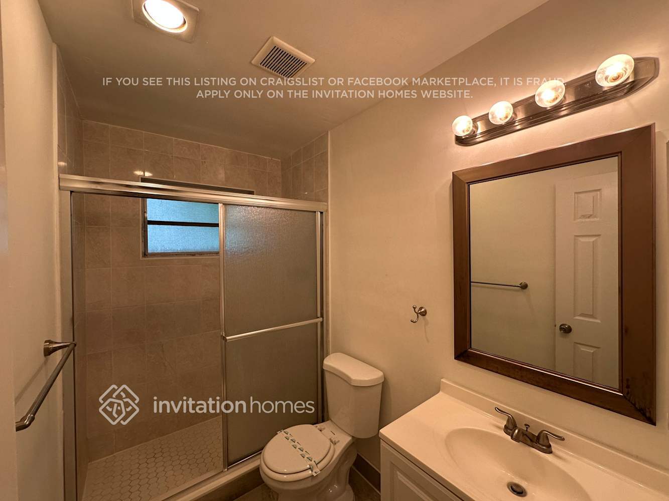 Building Photo - 17421 SW 92nd Ct