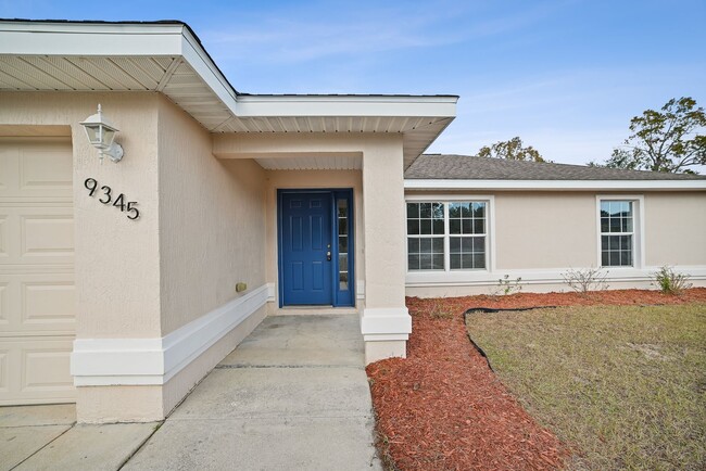 Building Photo - Fenced & Tiled 3/2/2 Summerfield Home For ...