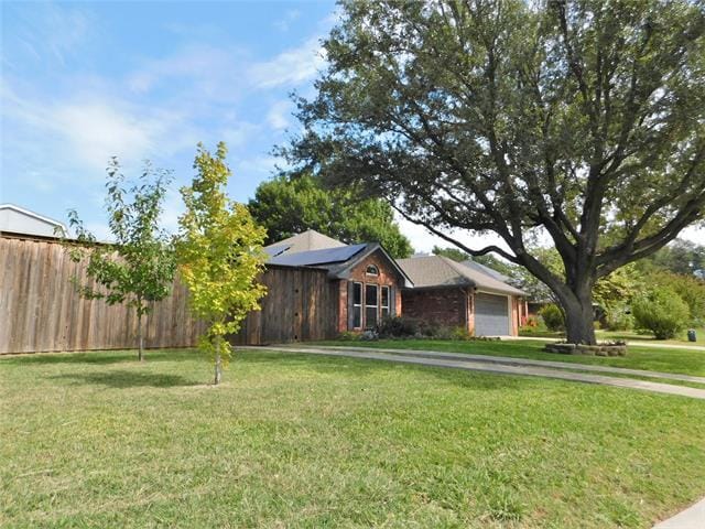 Building Photo - 2001 Oak Tree Dr