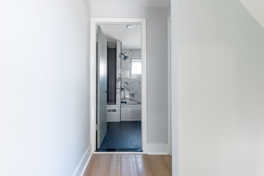 Building Photo - 3120 Tilton St