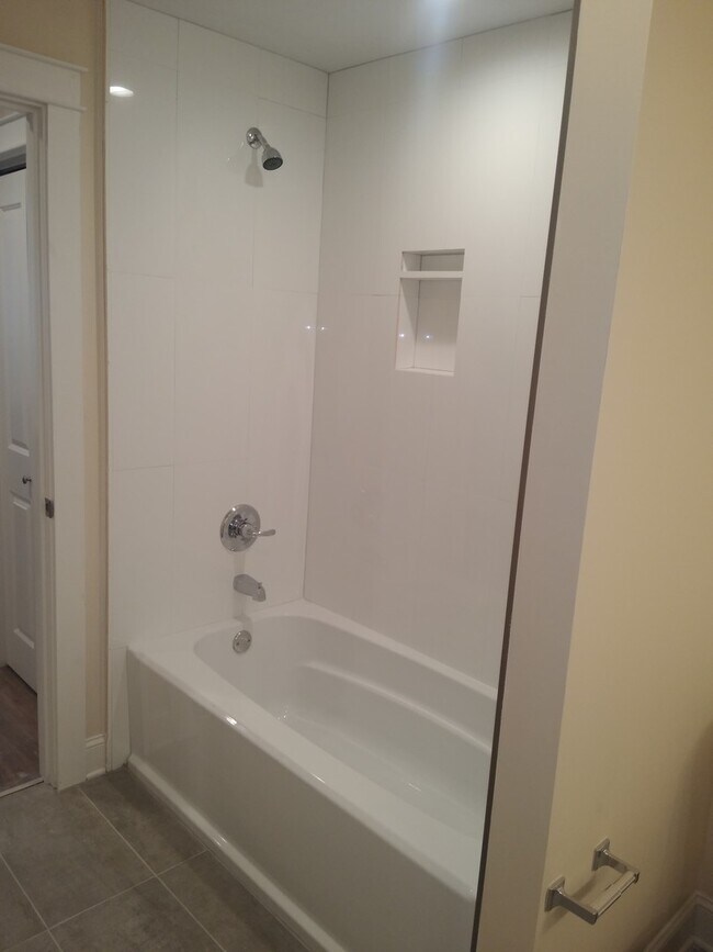 Building Photo - 9540 Stroelitz St