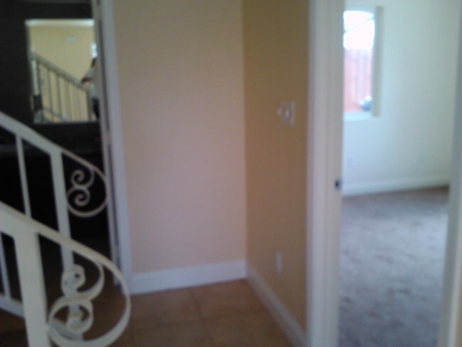 Down stairs bedroom & full bath - 454 E 47th St