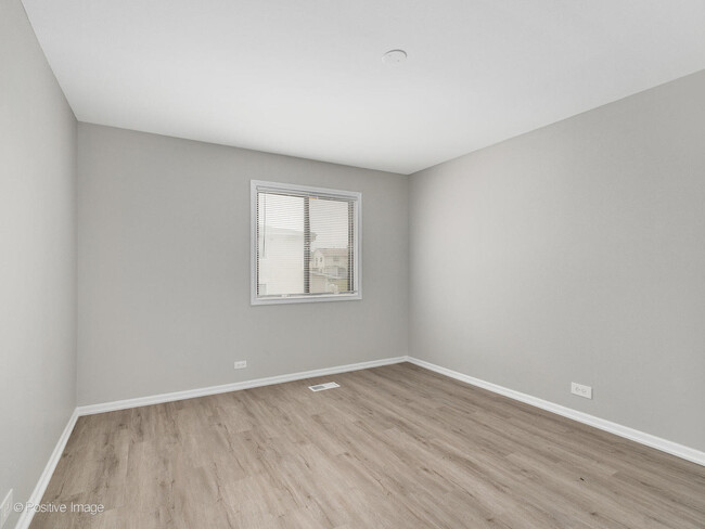 Building Photo - 721 Sunfish-
