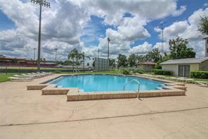 Building Photo - 2040 San Marcos Dr SE