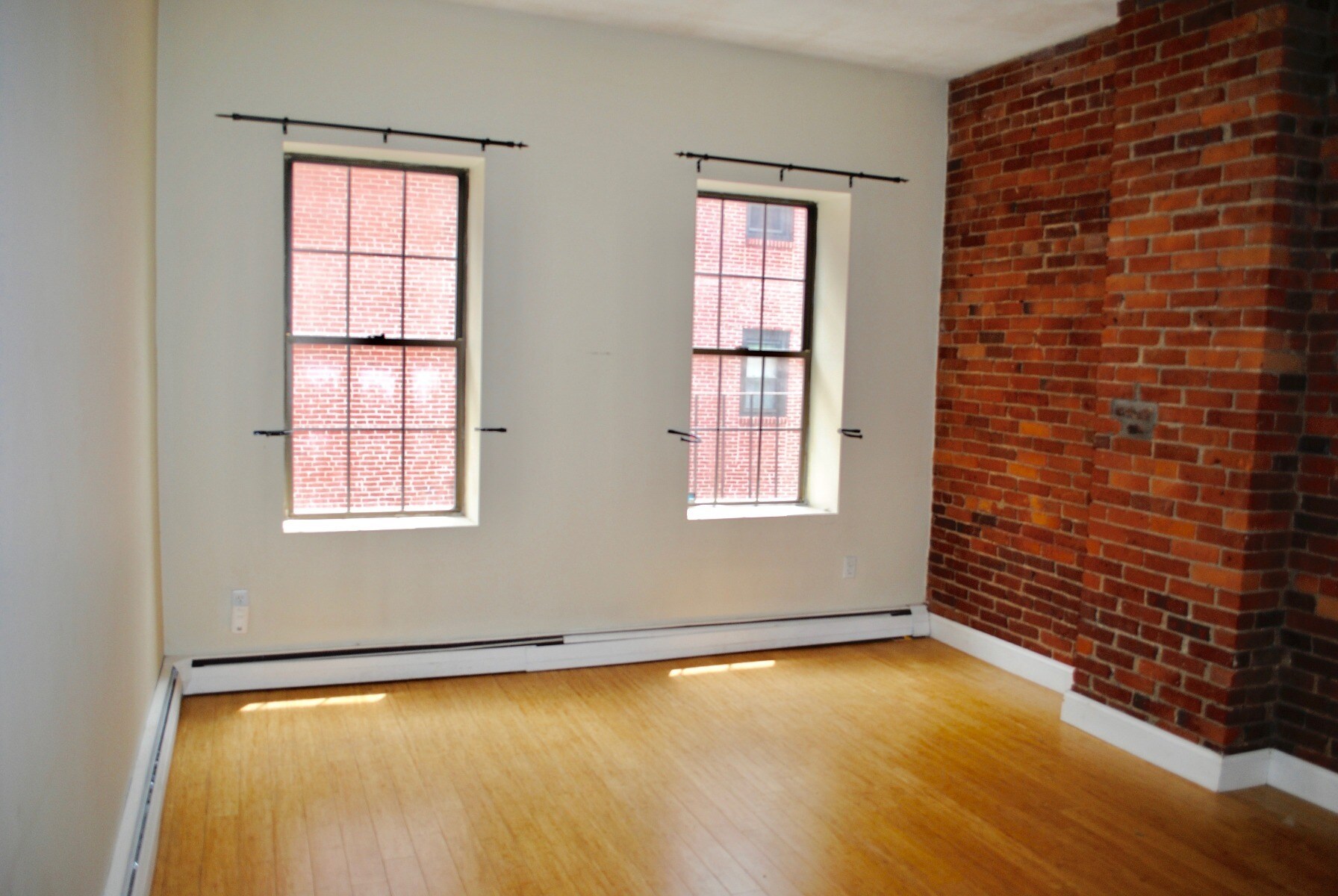 Building Photo - 166 Saint Botolph St