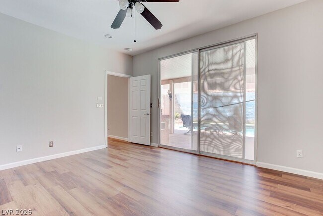 Building Photo - 325 Brilliant Summit Cir
