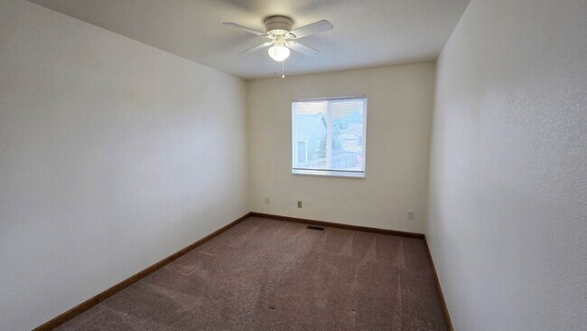 Building Photo - 7238 Banberry Dr