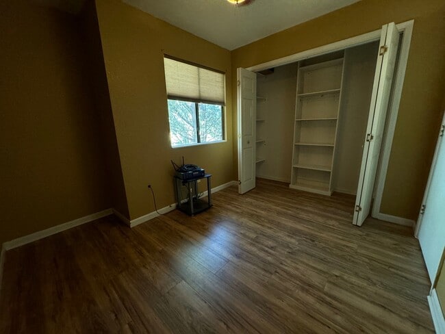 Building Photo - 3BR/2BA/1CG, 1489 sq.ft. rental in Huachuca City, AZ