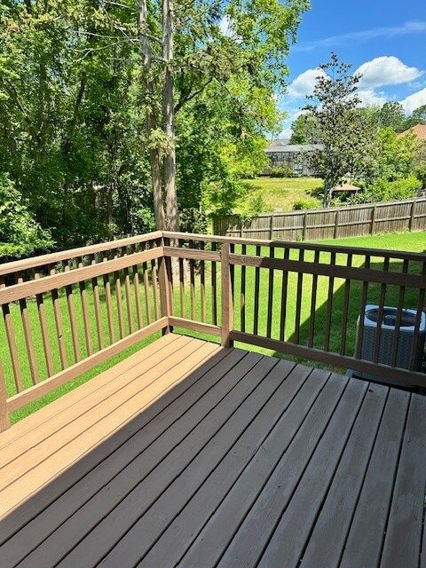 Rear Deck - 4493 Winn St