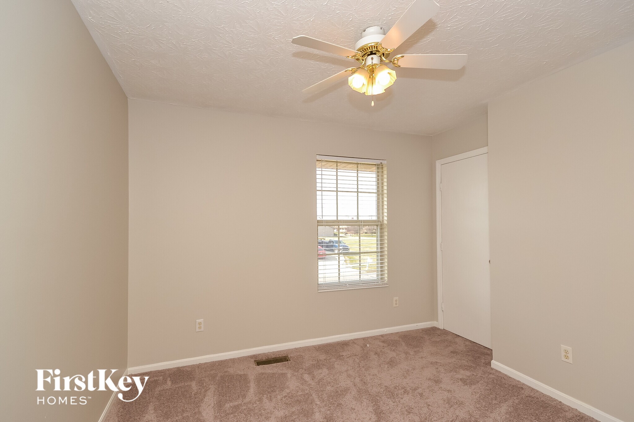 Building Photo - 5456 Shady Meadows Dr