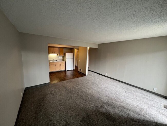 Building Photo - 2557 Nicholas Ct