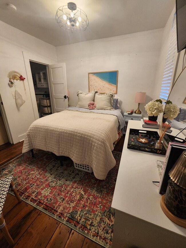 Building Photo - 10C - Coming Street