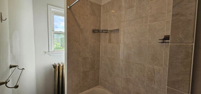 Building Photo - Spacious Gorgeous Cambridgeport 4 Bed! Ava...