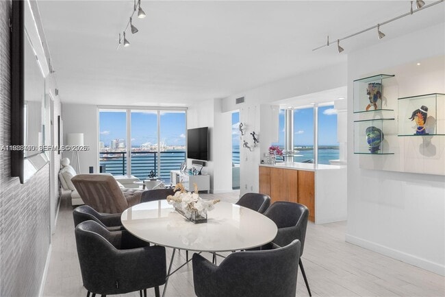 Building Photo - 335 S Biscayne Blvd