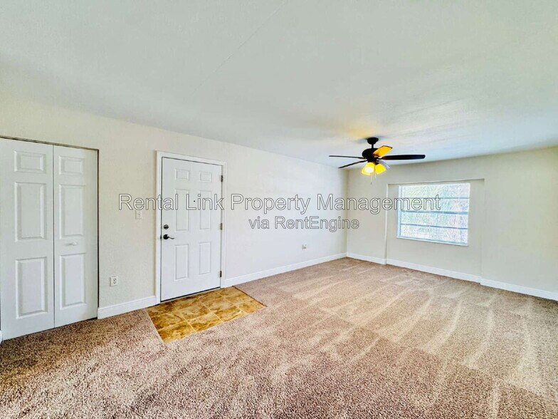 Building Photo - 12664 Kenwood Ln