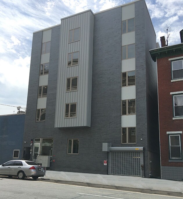 Primary Photo - 4046 Chestnut St