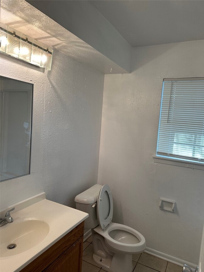 Building Photo - 22195 E Martin Dr