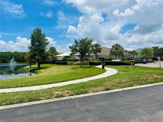 Building Photo - 6562 S Goldenrod Rd