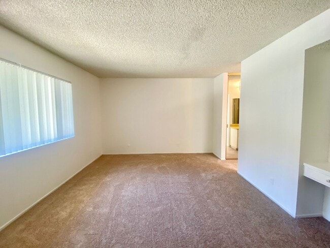 Building Photo - 3654 Summershore Ln