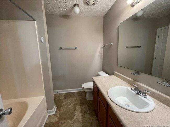 Building Photo - 1465 Avoncroft Dr