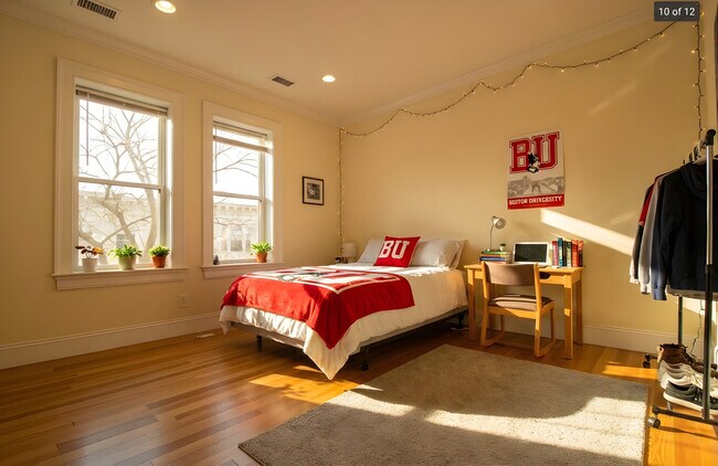 Building Photo - 74 Browne St