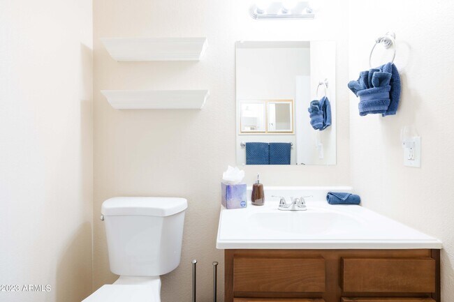 Building Photo - 9625 MOUNTAIN VIEW Rd