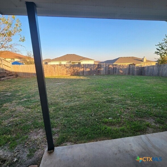 Building Photo - 1111 Travis Cir