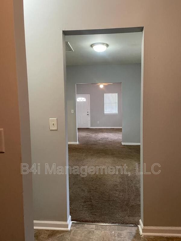 Building Photo - 125 E Tinsley St