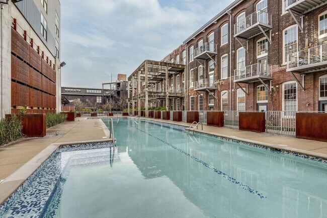 Building Photo - 1350 Rosa L Parks Blvd