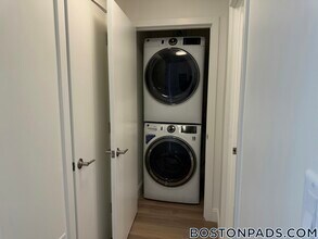 Building Photo - 1079 Commonwealth Ave