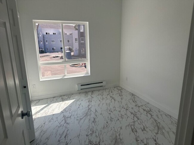 Building Photo - Now Leasing Modern Heights Apartments