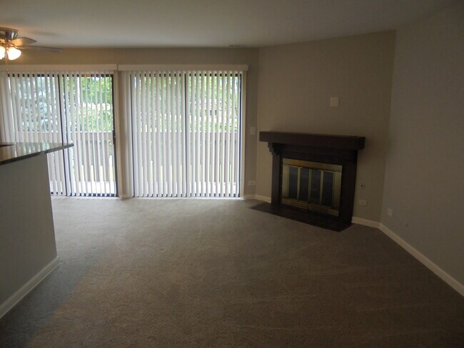 Building Photo - 4730 Calvert Dr
