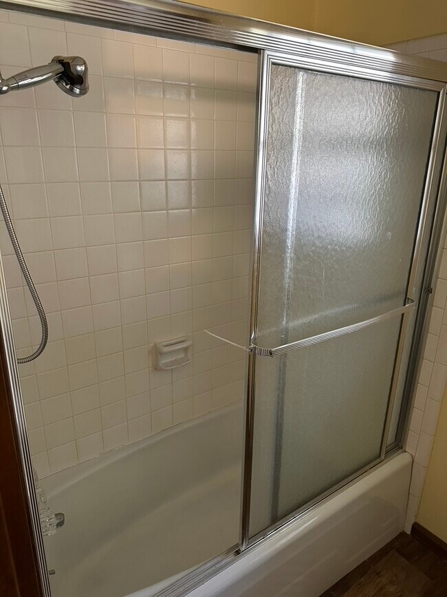 Building Photo - 5120 Candies Creek Ridge Rd