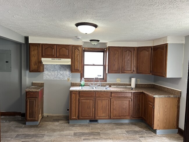 Building Photo - 1702 Michigan Ave