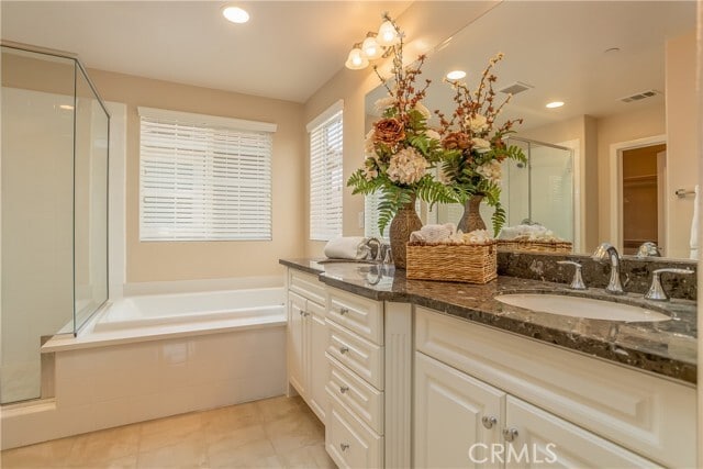 Building Photo - 726 Huron Dr