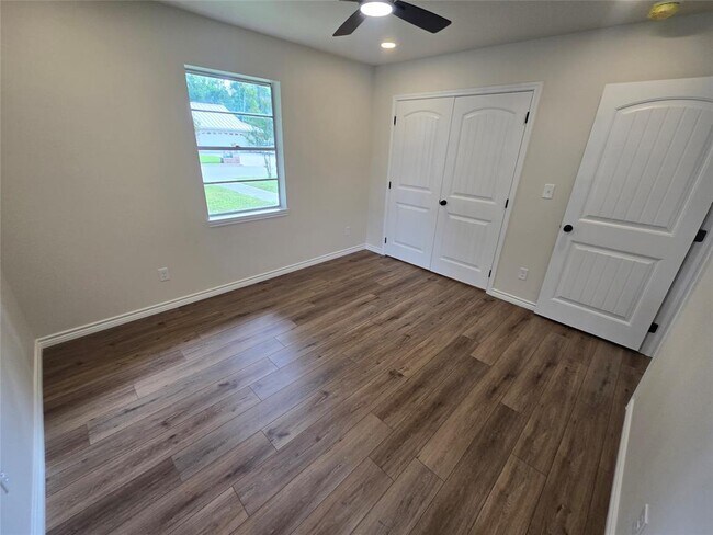 Building Photo - 1025 Terra Alta Dr