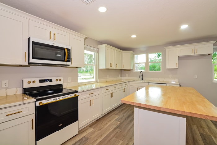 Building Photo - 37420 New York Ave