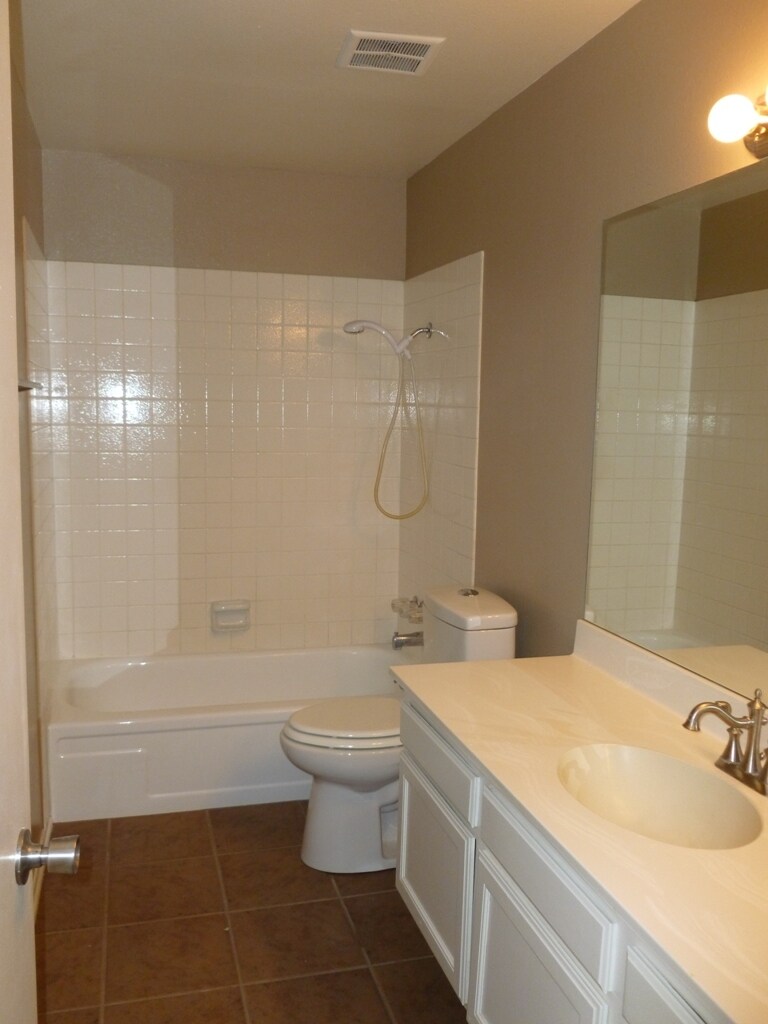 Building Photo - 3140 Sonata Dr