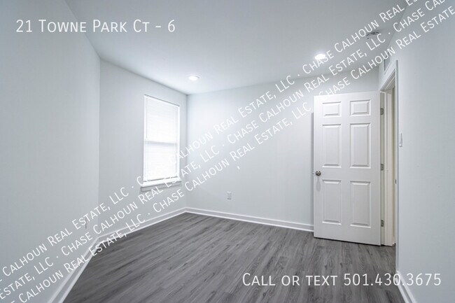 Building Photo - 21 Towne Park Ct