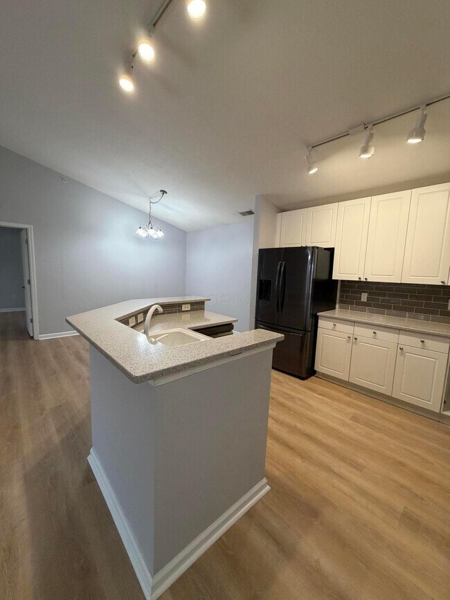 Building Photo - 7774 S Essex Gate Dr