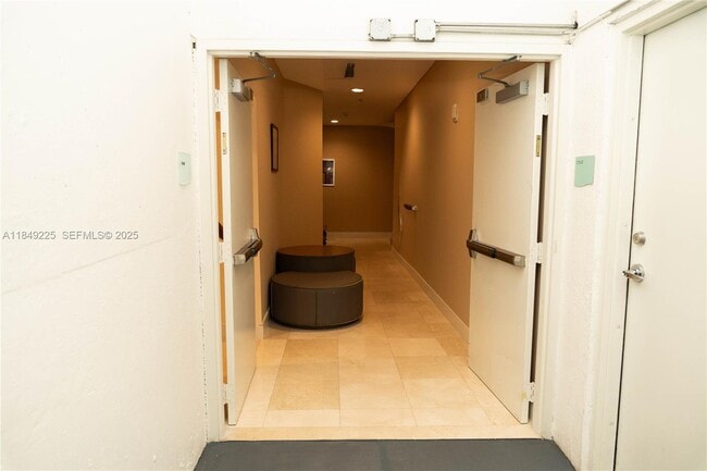 Building Photo - 150 Sunny Isles Blvd