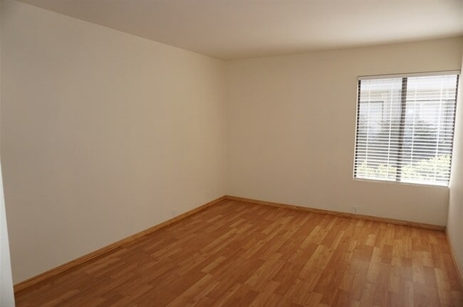 Building Photo - 3918 Camino Calma