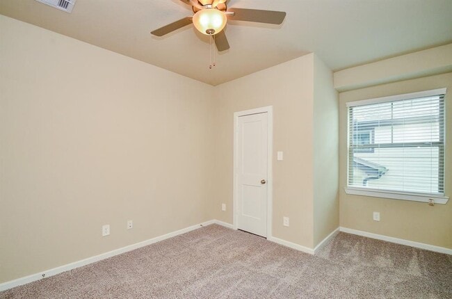 Building Photo - 1555 Rustling Creek Dr
