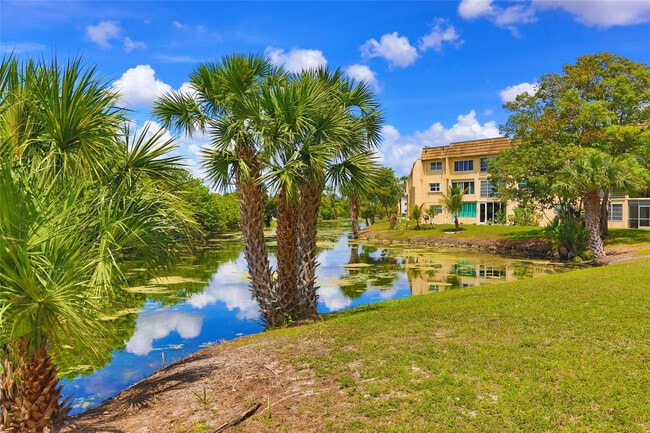 Building Photo - 8225 Sunrise Lakes Blvd