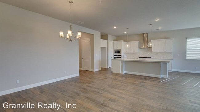Building Photo - 4 br, 3 bath House - 1780 N. Hornet